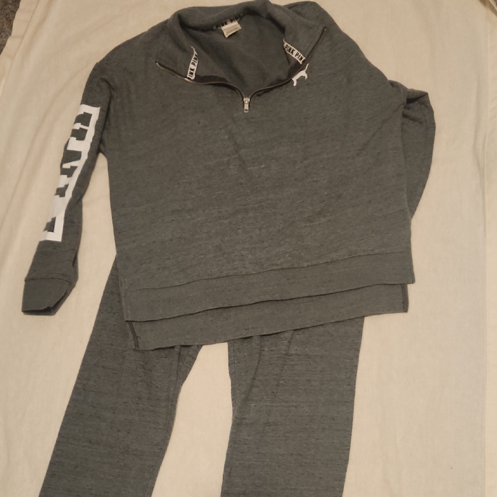1/24 Last Day Victoria's Secret Pink Gray Zip-Up Set
